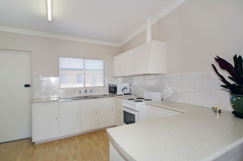 Acacia Holiday & Business Stay - Tourism Cairns 3