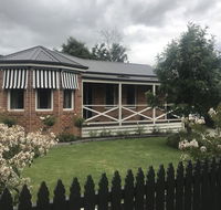Acacia House - Central Healesville - Yarra Valley - Tourism Cairns