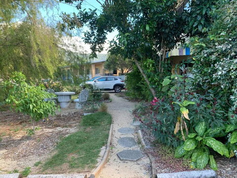 Downstairs Only. 3 Queen BR With Private Access. - Tourism Cairns 0