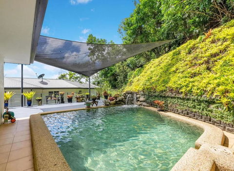 Elevate Your Stay At Cloud Nine - Tourism Cairns 3