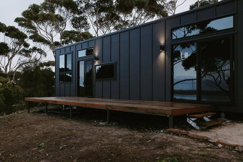Essence Kangaroo Island - Tiny Home American River - Tourism Cairns 4