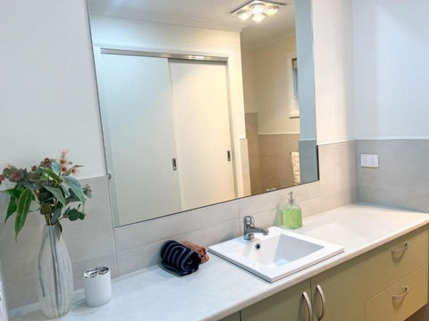 Eucalyptus House - Tourism Cairns 4