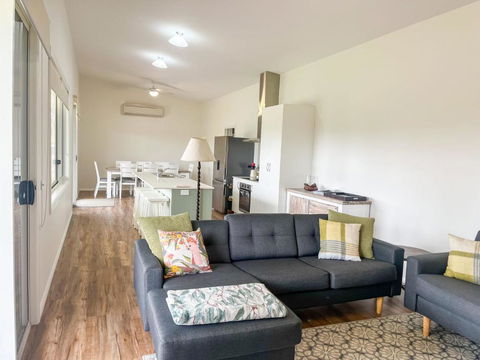 Eucalyptus House - Tourism Cairns 2