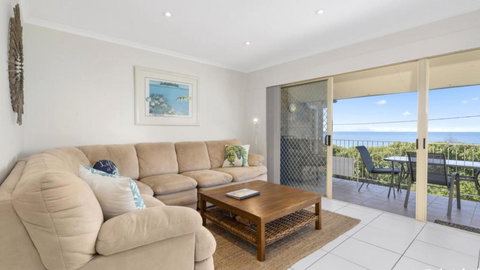 Fabulous Ocean Views - Tourism Cairns 3