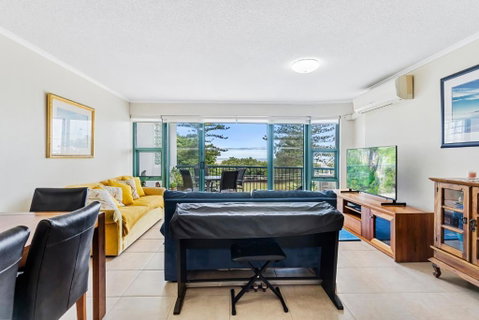 Fairseas Golden Beach - Tourism Cairns 2