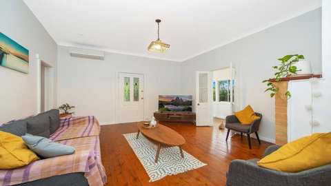 Family Retreat Woy Woy - Tourism Cairns 0