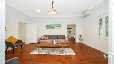 Family Retreat Woy Woy - Tourism Cairns 3