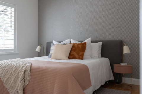 Field Street Cottages - 2 Bedroom House - Centrally Located Luxury - Tourism Cairns 3