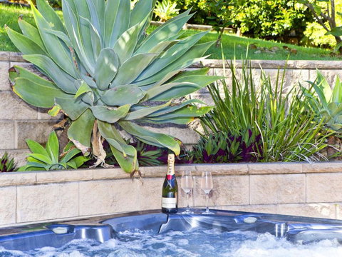 Fingal Escape 28 Bent St - Tourism Cairns 0