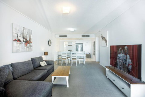 Flexible Inner City Apartment With WiFi - Tourism Cairns 2