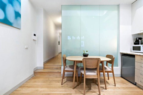 Flinders Escape - Explore The Best Of Melbourne - Tourism Cairns 1