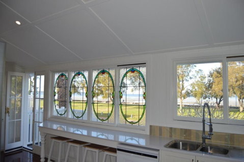 Flinders Seaside Cottage - Tourism Cairns 0