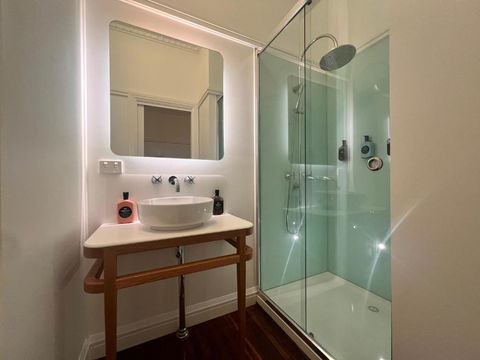 Floriana Boutique Hotel - Tourism Cairns 1