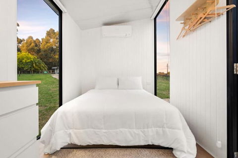 Glorious Escape By Tiny Away - Tourism Cairns 3