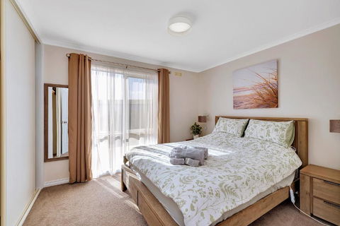 High View Family Cottages - Tourism Cairns 3
