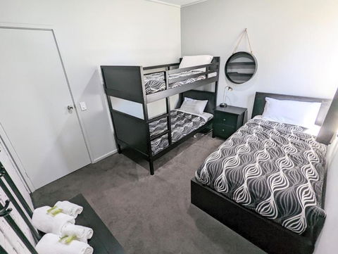 Homestead Motor Inn & Apartments - Tourism Cairns 2