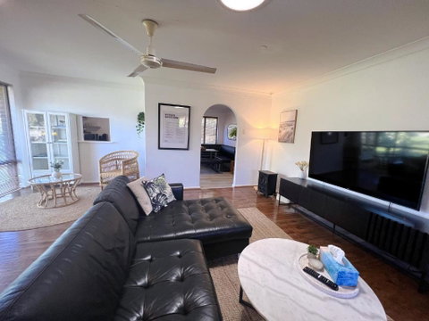 Humble & Homely - Tourism Cairns 0