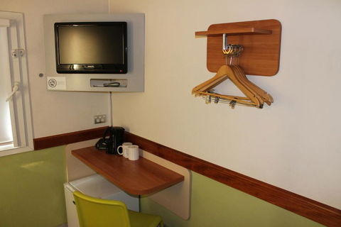 Ibis Budget - Melbourne Airport - Tourism Cairns 3