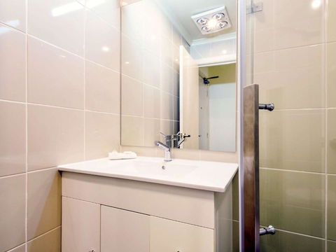 Ibis Styles Kingsgate Hotel - Tourism Cairns 1