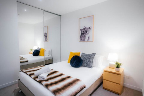 Iconic Southbank CityRd Apartment Next To Crown Casino - Tourism Cairns 3