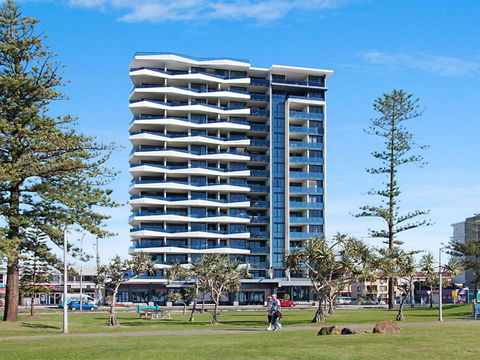 Iconic Apartments 704 - Tourism Cairns 2