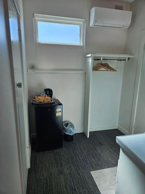 International Hotel Motel - Tourism Cairns 2
