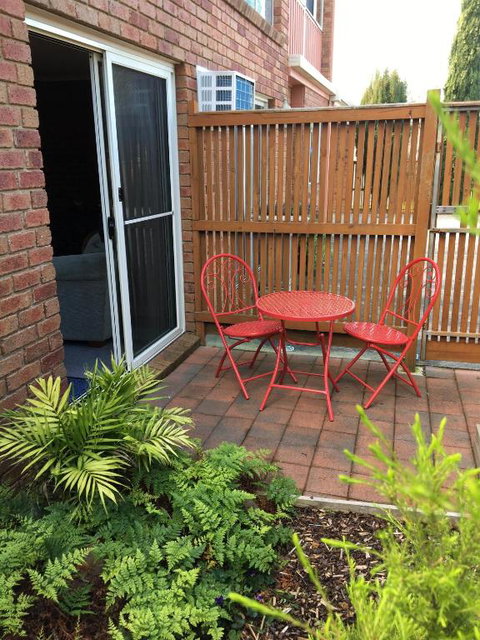 Inverloch Central Motor Inn - Tourism Cairns 3