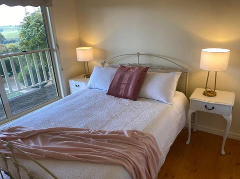 IRONBARK FARM Farmhouse On 52 Acres In The Scenic Yarra Valley - Tourism Cairns 3