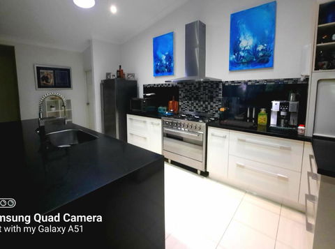 ISLAND ROOM On Magnetic Island - Tourism Cairns 2
