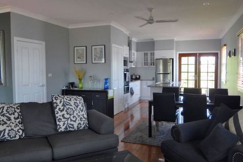 Aerwyn Brae - Tourism Cairns 1