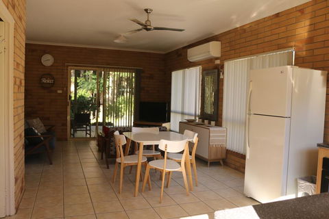 Agnes Palms Accommodation - Tourism Cairns 2