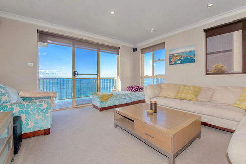 Alcheringa Unit 3 & 4, 32 Sandy Point Road - Tourism Cairns 0