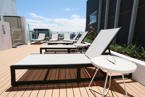 Alex Perry Hotel & Apartments - Tourism Cairns 1