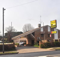 All Travellers Motor Inn - Tourism Cairns
