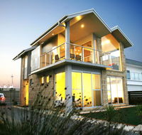 Aloha Beachfront Port Fairy - Tourism Cairns