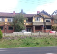 Alpine Retreat Hotel - Tourism Cairns