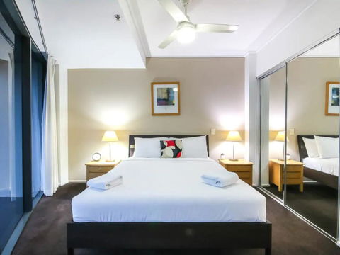 Amazing Brisbane CBD 2 Bedroom Apartment With River Views - Tourism Cairns 2