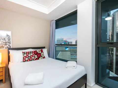 Amazing Brisbane CBD 2 Bedroom Apartment With River Views - Tourism Cairns 3