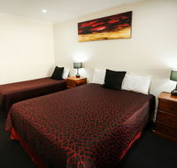 Amber Lodge Motel - Tourism Cairns