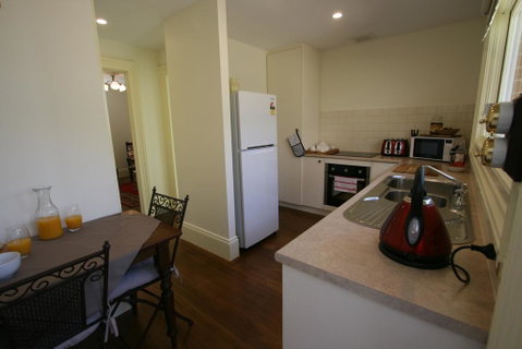 Annies Garden Cottage - Tourism Cairns 1