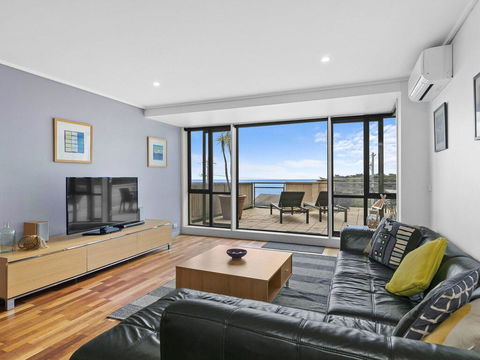 APARTMENT 10 PACIFIC APARTMENTS - FREE WIFI! - Tourism Cairns 0