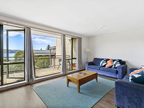 APARTMENT 29 PACIFIC APARTMENTS - Grand Escape With Ocean Views - Tourism Cairns 2