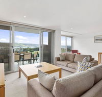 APOLLO BLUE 6 - modern waterfront apartment - Tourism Cairns