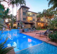 Apt 58 at the Reef Club Resort - tranquil walk to beach and village