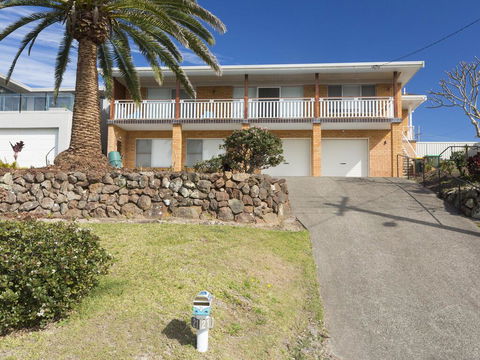 Aqua Palm With Sweeping One Mile Views - Tourism Cairns 1