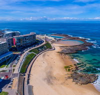 Arena On The Beach - Tourism Cairns