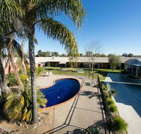 Ashleigh Court Motor Inn - Tourism Cairns