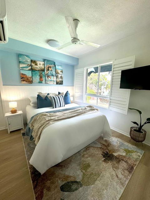 Luxury 2Bed 2bath Poolview Apartment With Lift And 4pools - Tourism Cairns 3