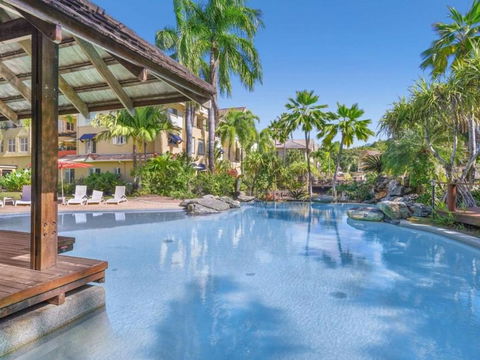 Luxury 2Bed 2bath Poolview Apartment With Lift And 4pools - Tourism Cairns 2