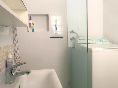 M207 West Perth Studio Apartment Near Kings Park - Tourism Cairns 3